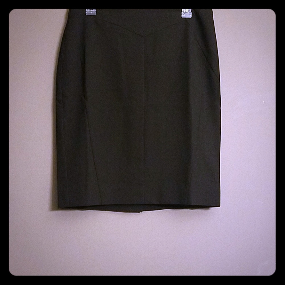 Ladies Size 8 Zip up Worthington lined skirt